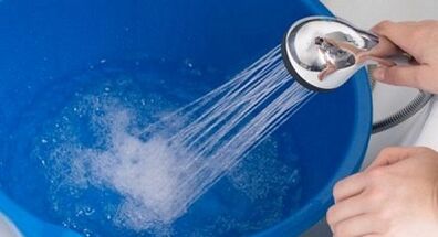 Soda con acqua calda per aumentare il pene