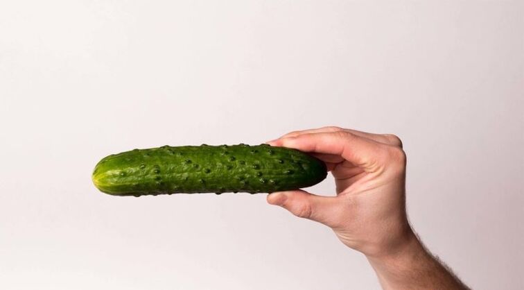 Il cetriolo simboleggia un pene ingrandito dalla limonata